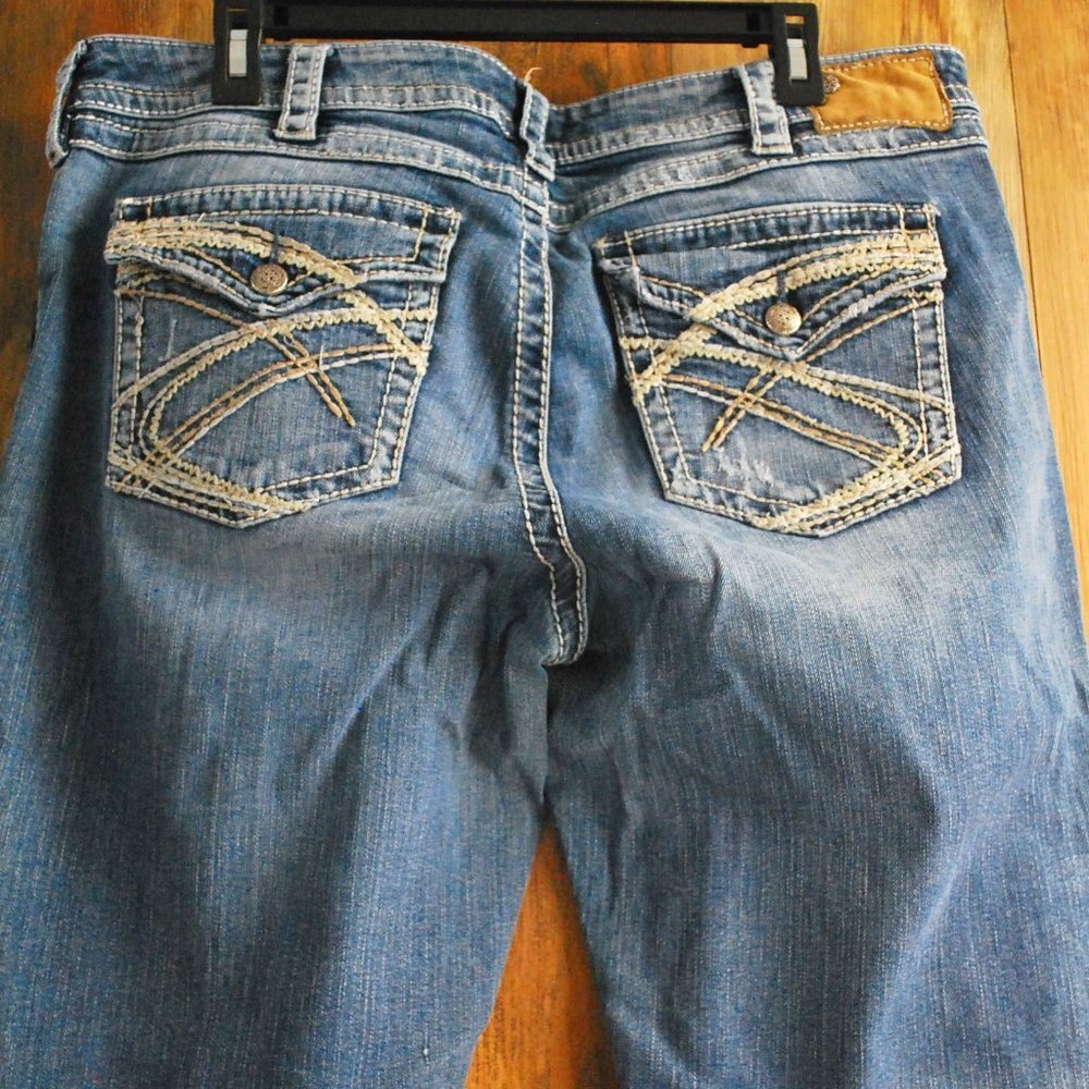Silver Pioneer Plus Size Boot Cut Distressed Jeans Size 18 x 33